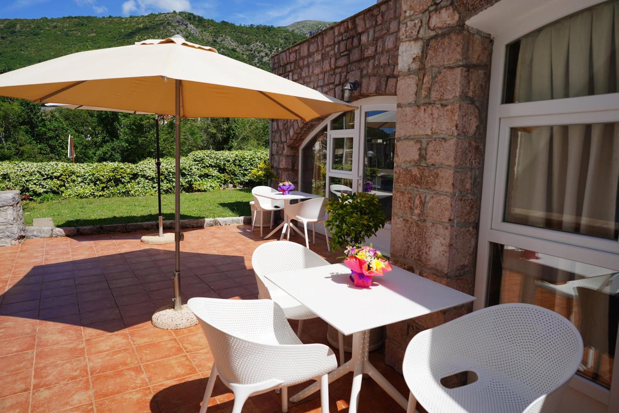 Apartments Pavlovic Petrovac 外观 照片