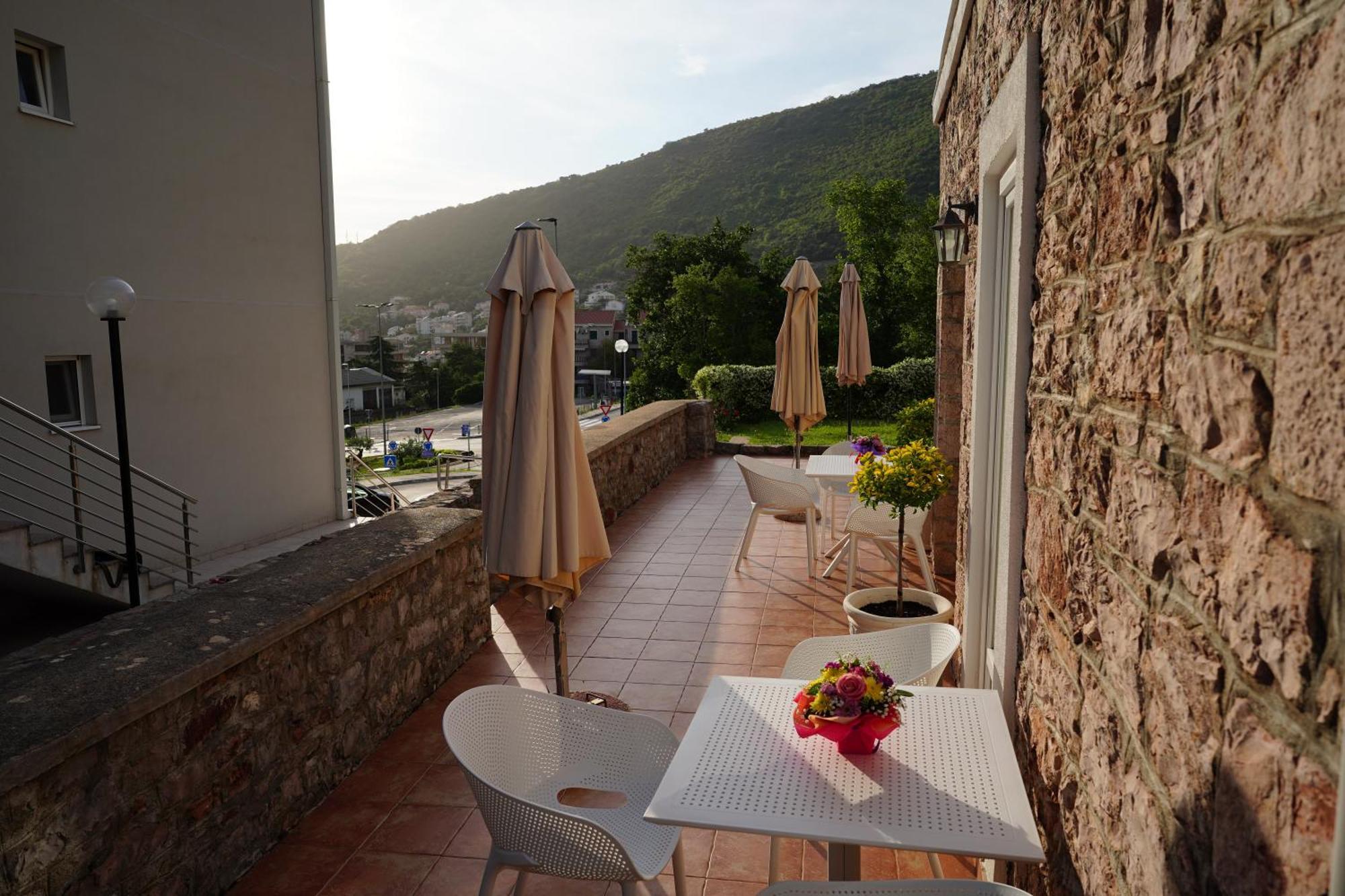 Apartments Pavlovic Petrovac 外观 照片
