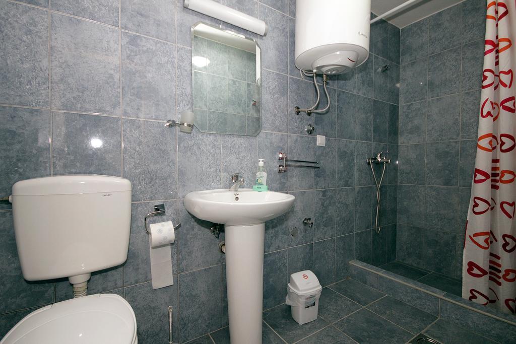 Apartments Pavlovic Petrovac 外观 照片