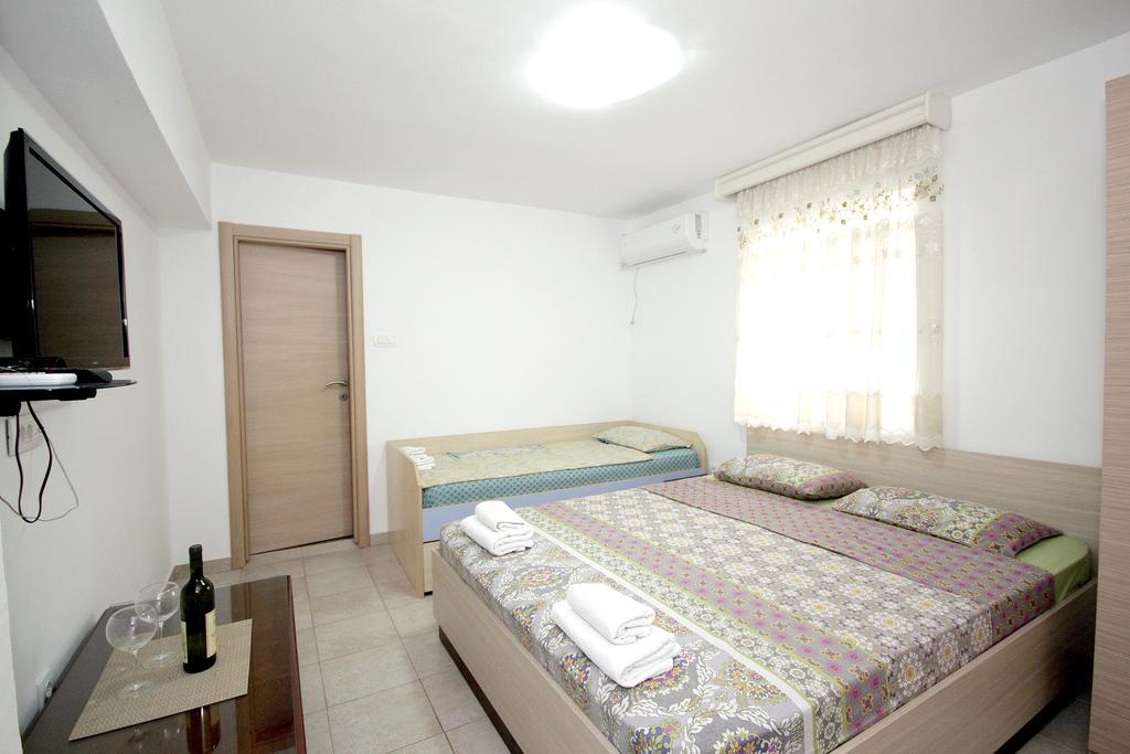 Apartments Pavlovic Petrovac 外观 照片