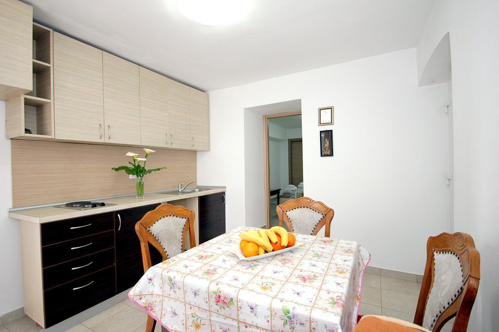 Apartments Pavlovic Petrovac 外观 照片