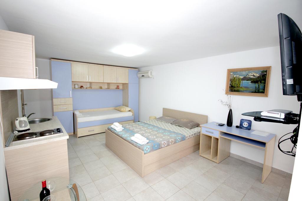 Apartments Pavlovic Petrovac 外观 照片