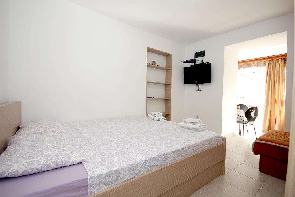 Apartments Pavlovic Petrovac 外观 照片